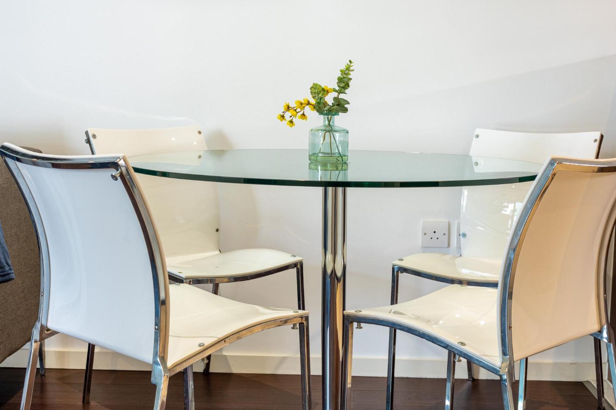 Luxury 1 Bedroom Canary Wharf Couples & Work-friendly Apartamento