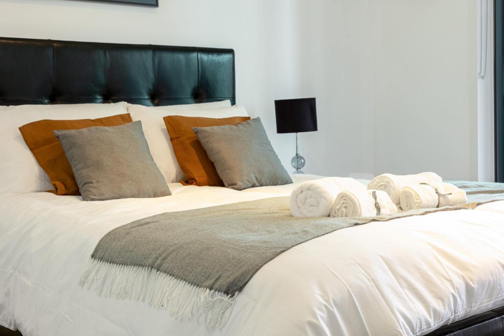Luxury 1 Bedroom Canary Wharf Couples & Work-friendly Apartamento Londres